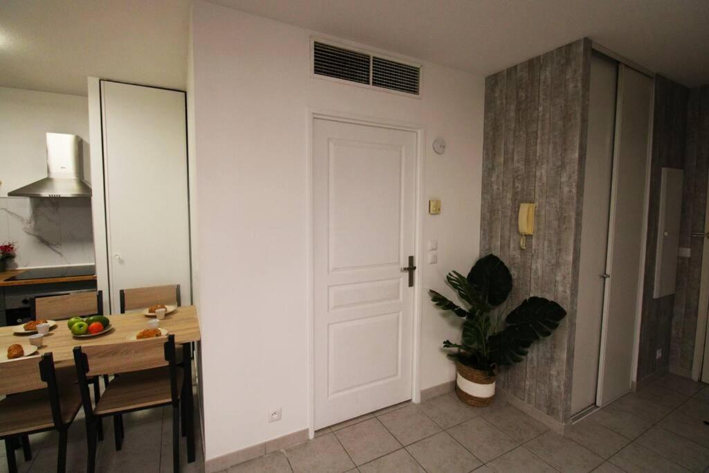 Ferienwohnung Palais De La Mer Yourhosthelper Antibes Exterior foto